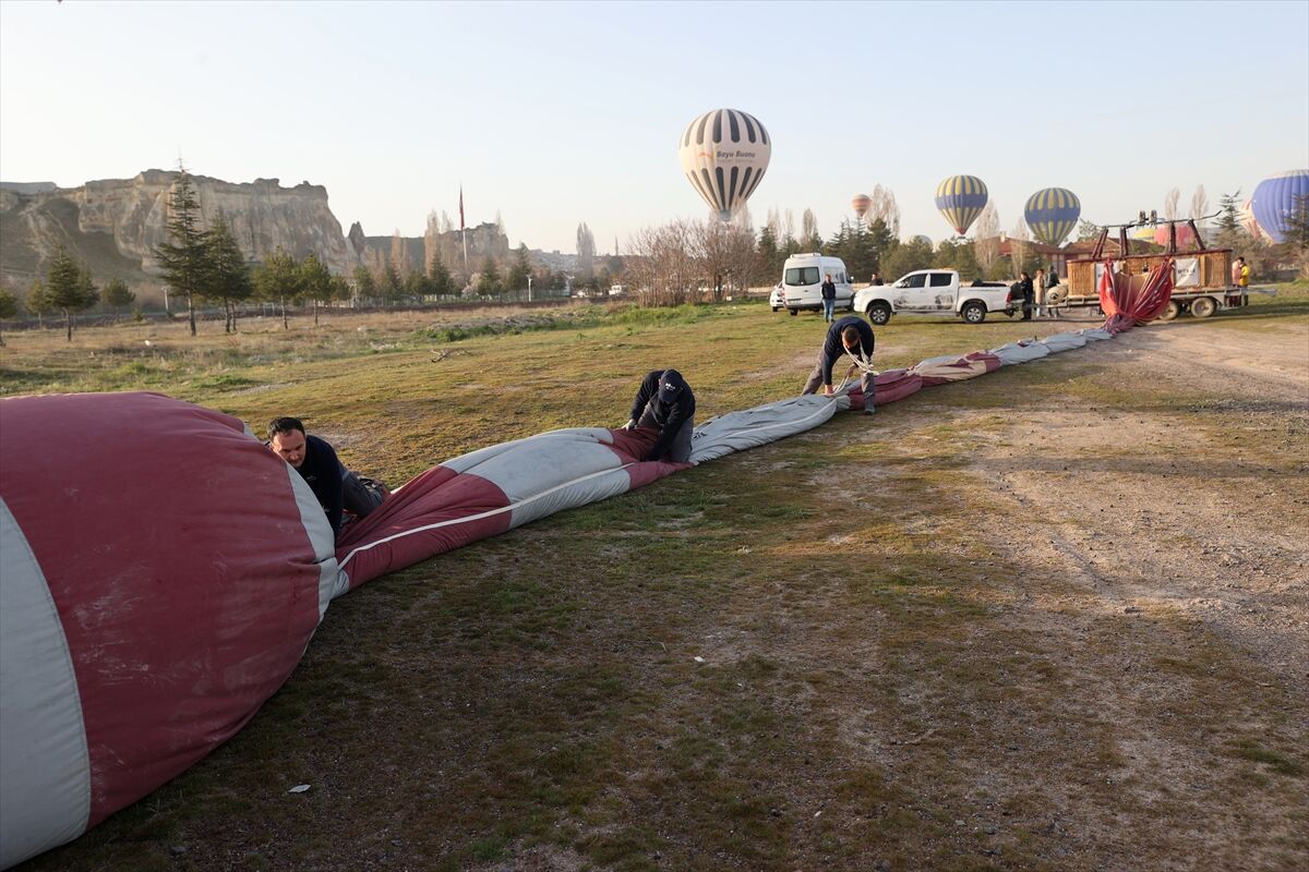 A A 20260423 41186456 41186454 B A L O N T U R U N U N P E R D E A R K A S I N D A K I K A H R A M A N L A R Y E R E K I B I