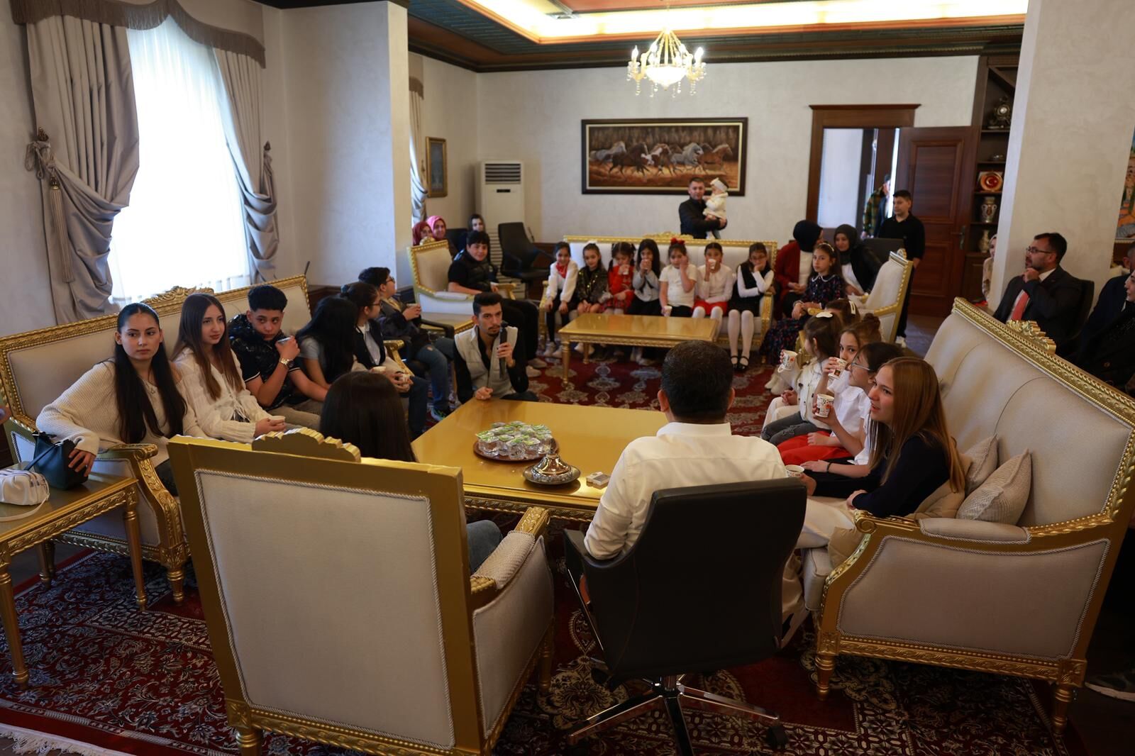 Nev Bel Koltuğa Oturanlar 001 (4)