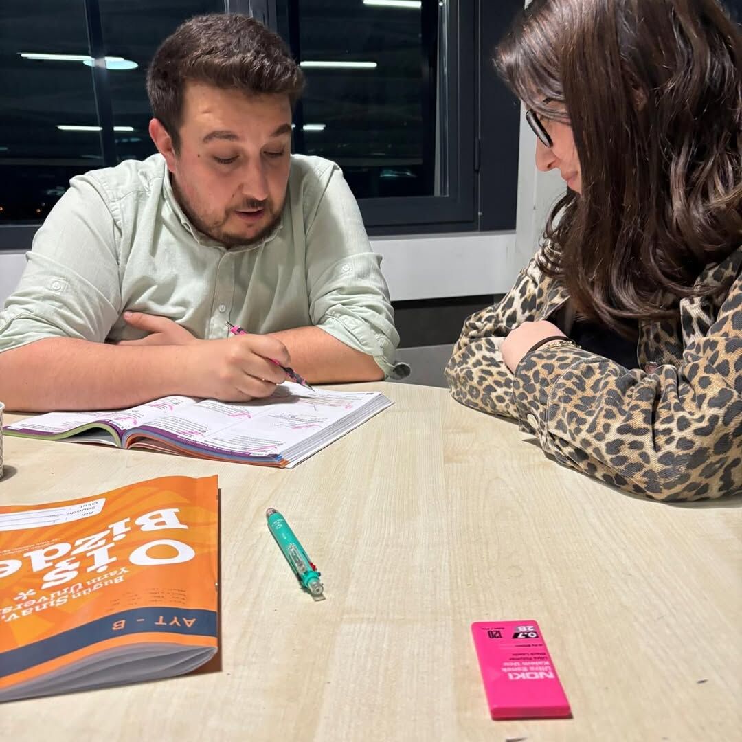 Nevşehir Simya Koleji 12. Sınıf Öğrencilerimiz, Akşam Etütlerinde Öğretmenleri Eşliğinde Verimli (1)