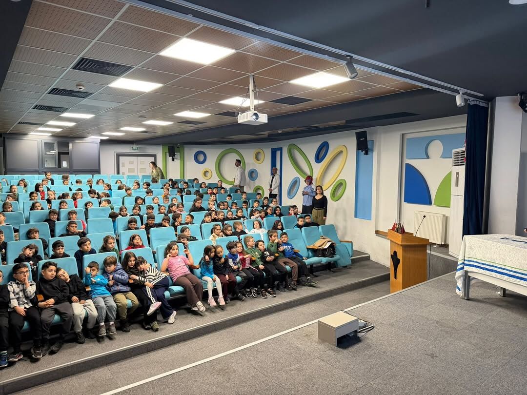 Nevşehir’de Öğrencilere Sağlıklı Yaşam Eğitiminevşehir İl Sağlık Müdürlüğü’nde Görevli Diyetisye (1)