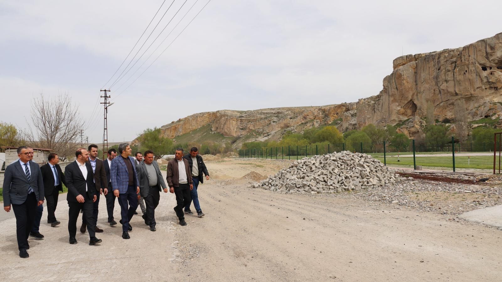 Whatsapp Image 2026 04 17 At 16.38.38(2)