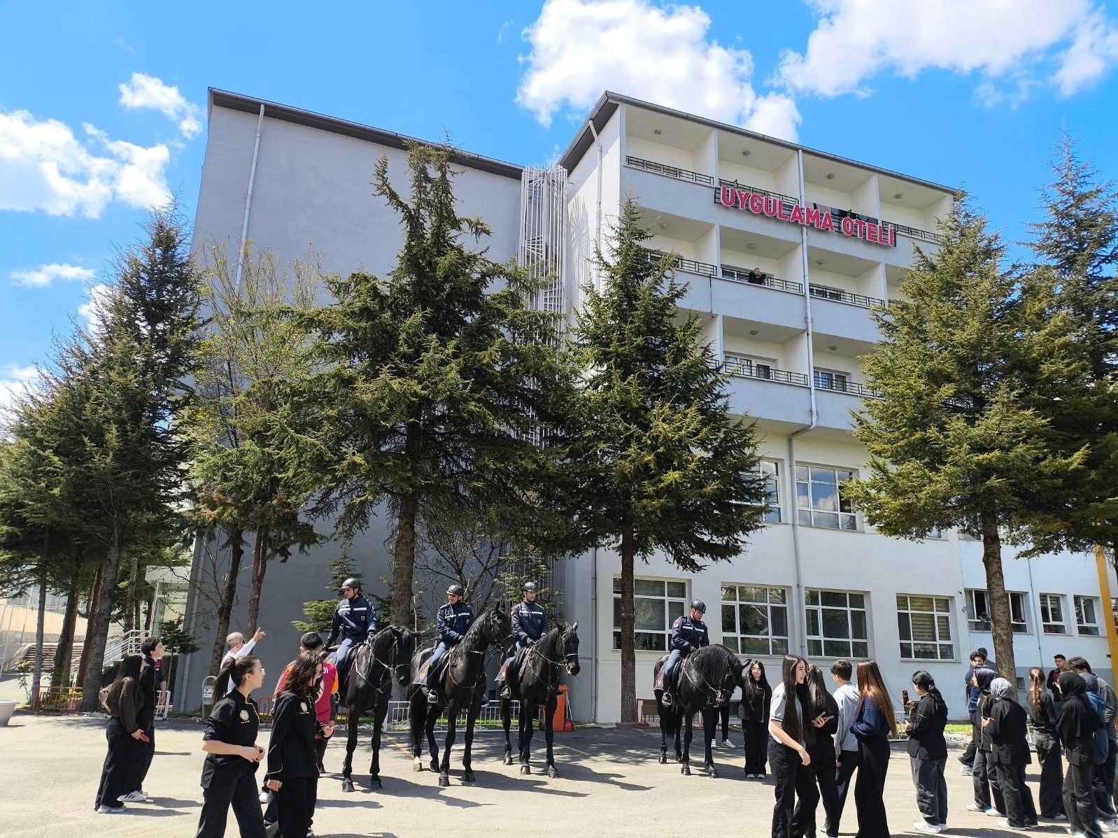 Whatsapp Image 2026 04 29 At 11.15.15 (4)