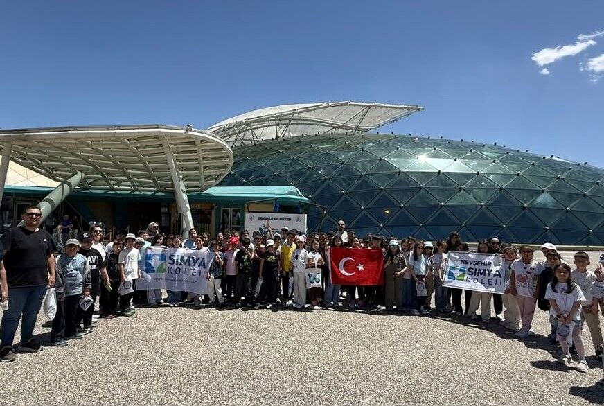 Minik kaşifler Konya’da: Kelebeklerden dinozorlara büyüleyici gün
