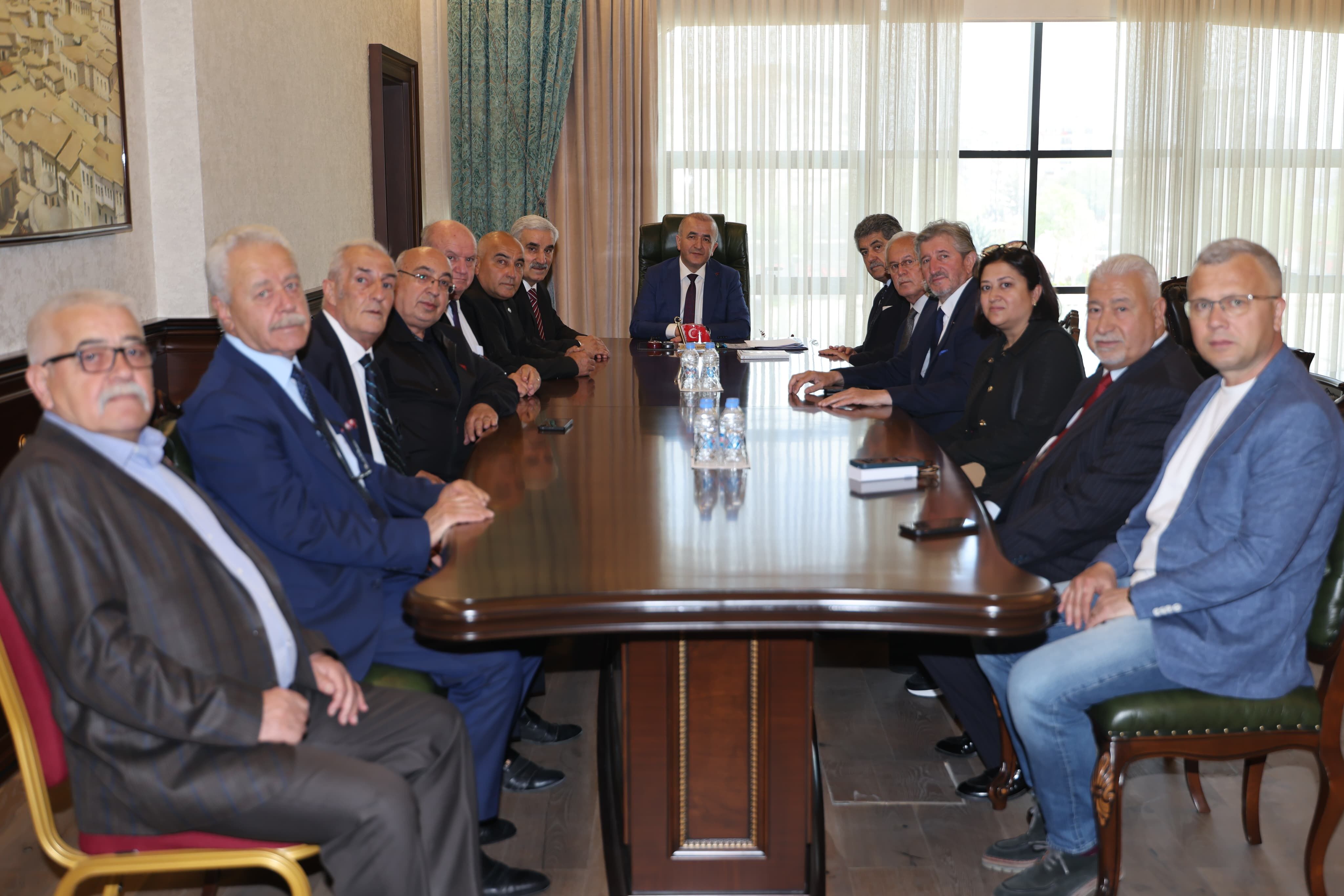 Elazığ Valisi, Türk Dünyası Gazetecilerini Ağırladı (2)
