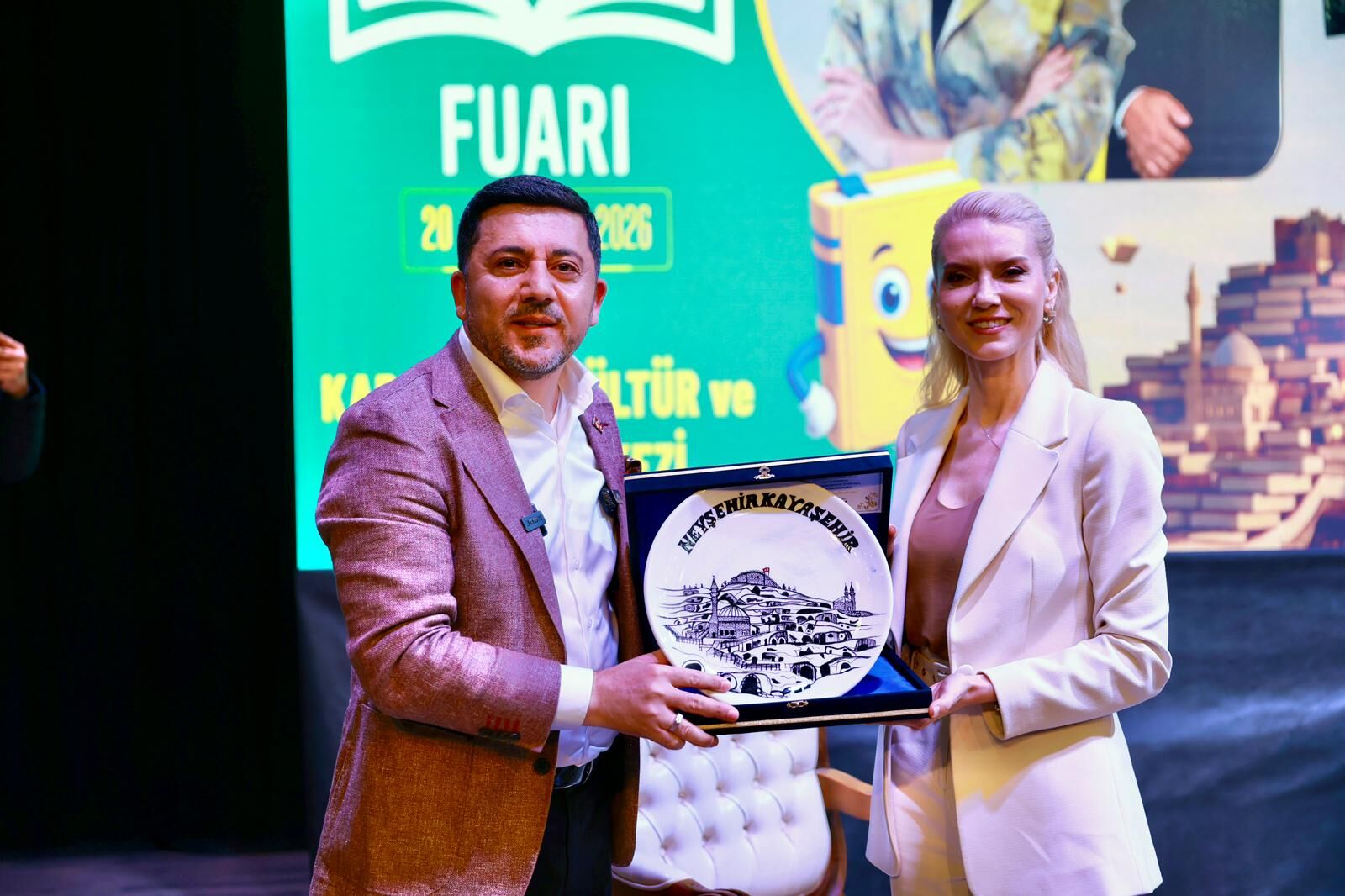 Nev Bel Ki̇tap Fuari 001 (1)