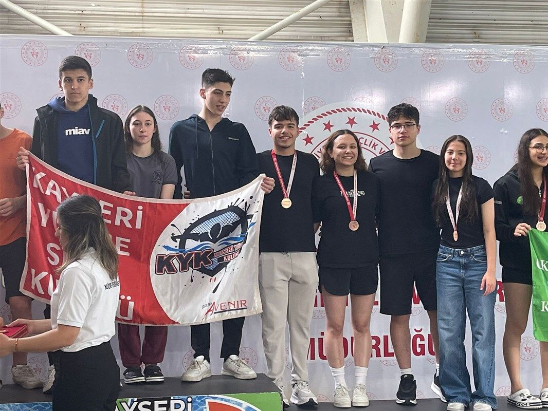 Nevşehirli yüzücülerden gövde gösterisi: 3 gümüş, 18 bronz madalya