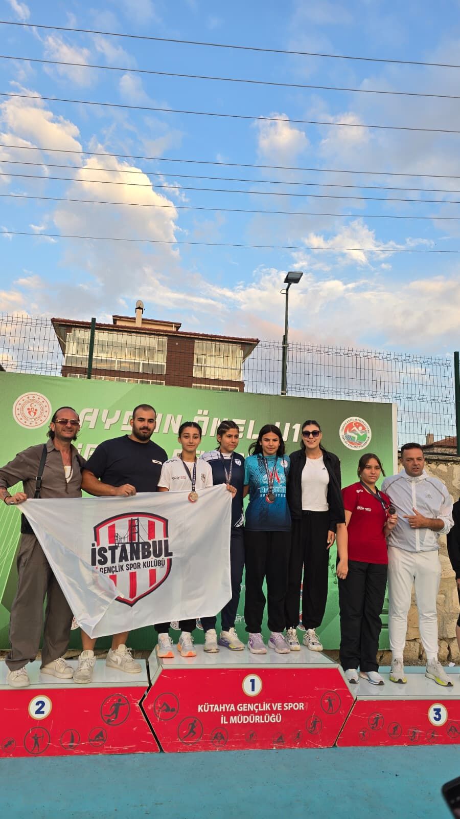Nev Bel Spor 002