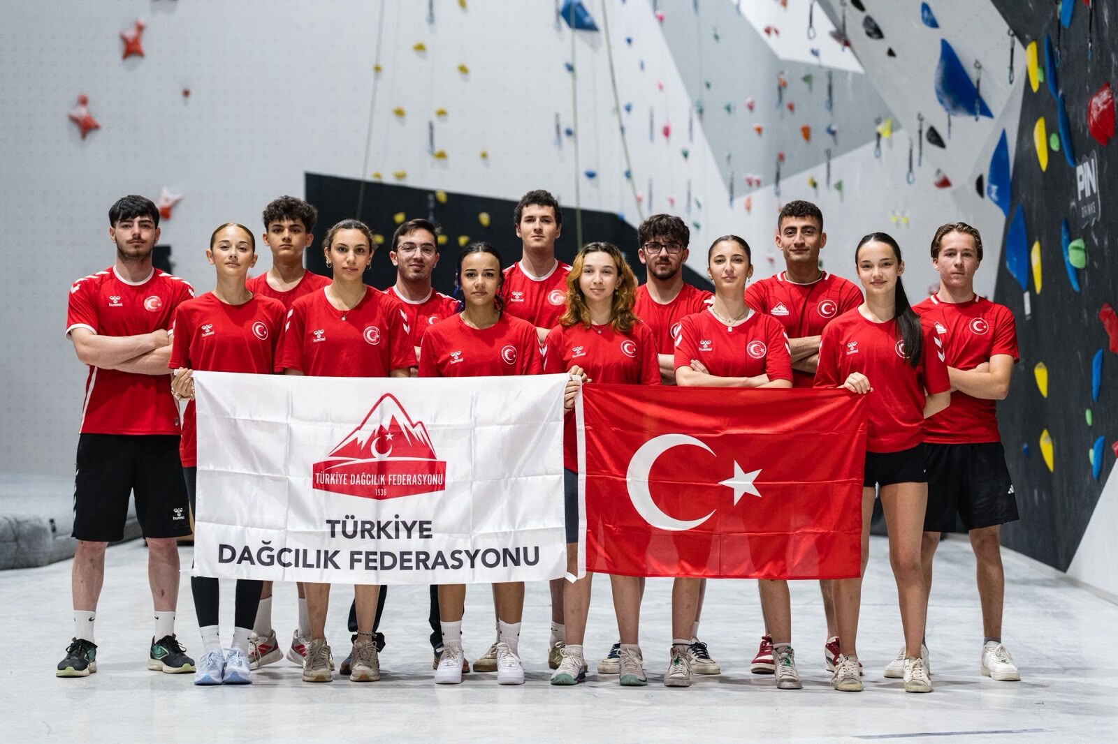 Nev Bel Mi̇lli̇ Takim Kampi 001