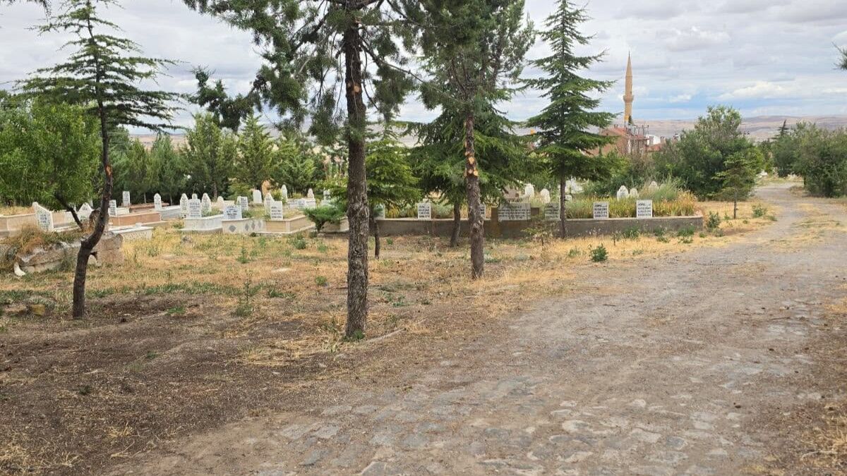 Nevşehir’de Kolları Sıvadılar Köyün Çehresini Değiştirdiler (1)