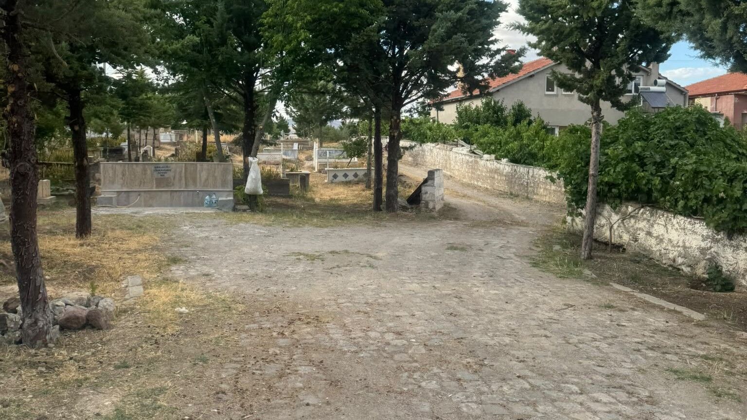 Nevşehir’de Kolları Sıvadılar Köyün Çehresini Değiştirdiler (5)