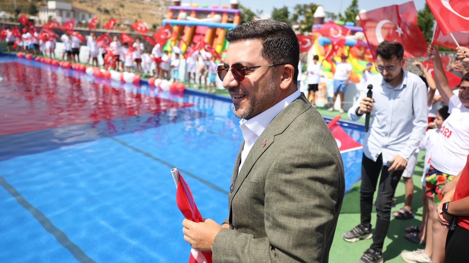 Nev Bel Zafer Bayrami Coşkusu 0010