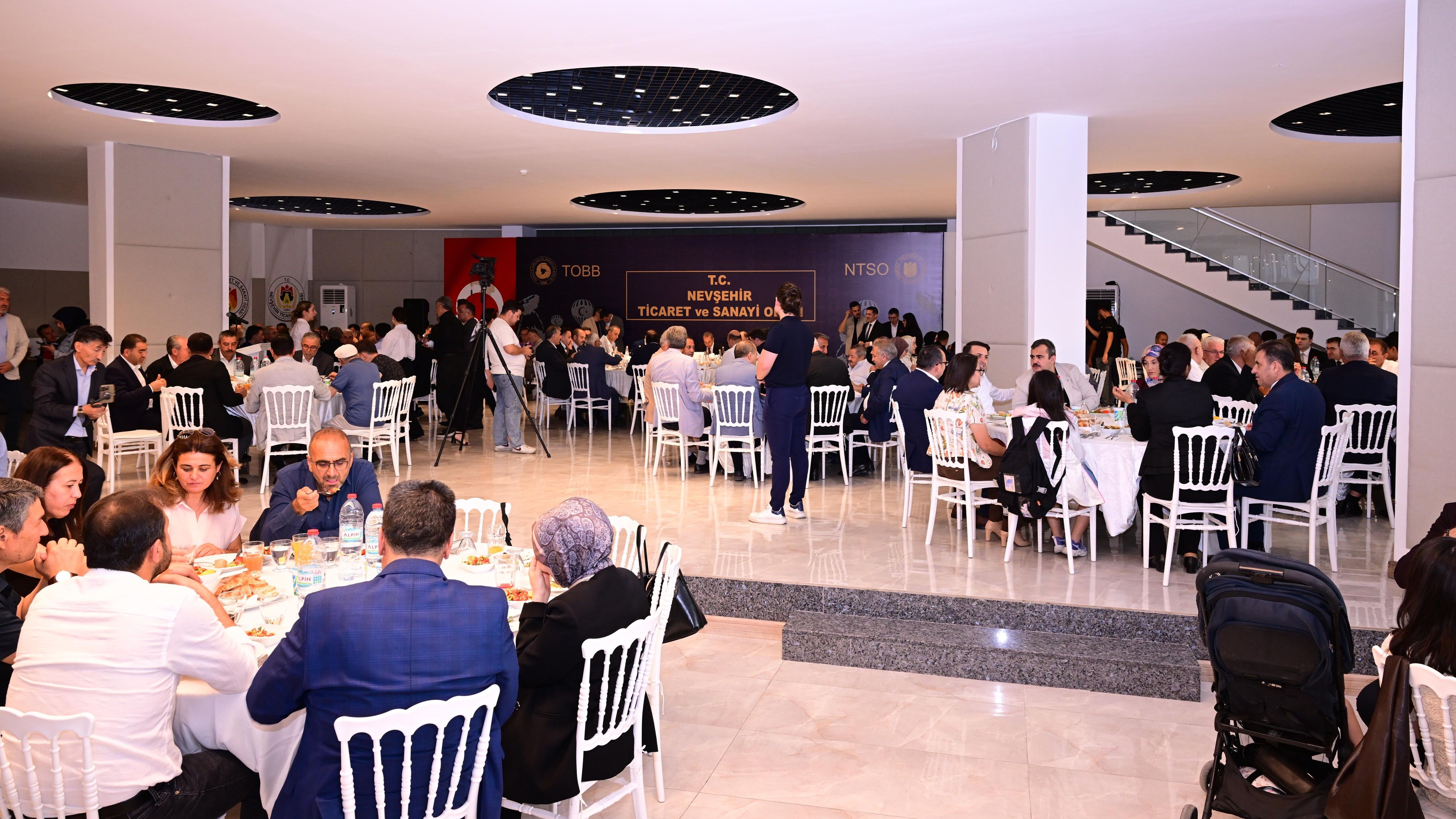 Nevşehirli Yargı Mensupları Memleketlerinde Bir Araya Geldi (3)