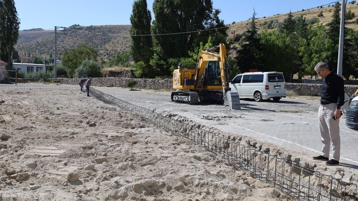 Nevşehir’e dev yatırım: 10 köye halı saha yapılıyor