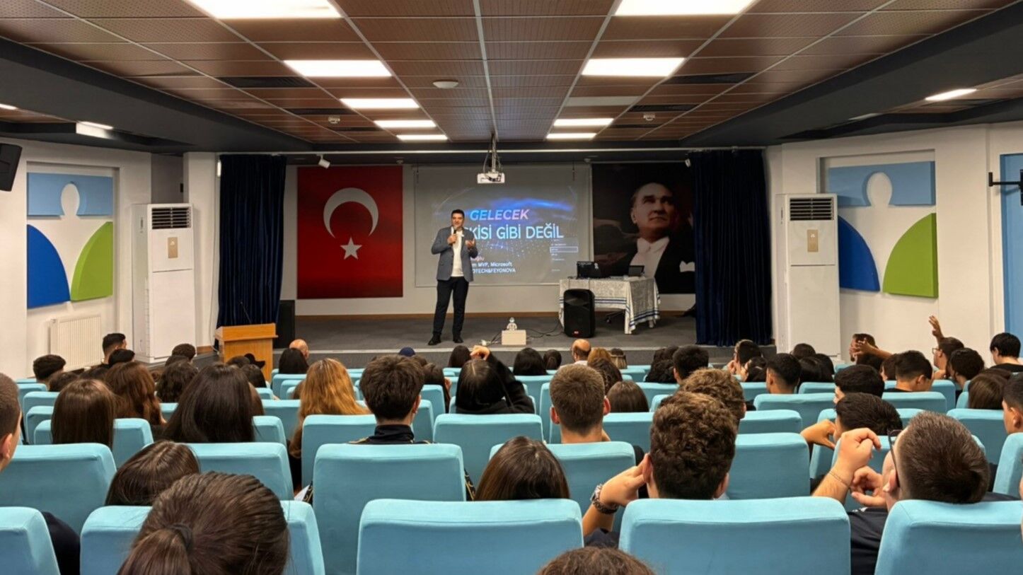 Simya Koleji’nde geleceğin meslekleri konuşuldu