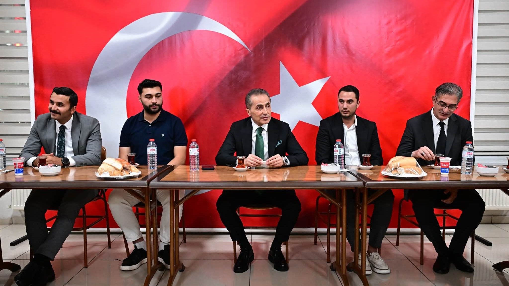 Vali Kök’ten öğrenci yurduna ziyaret: Gençlerin taleplerini dinledi