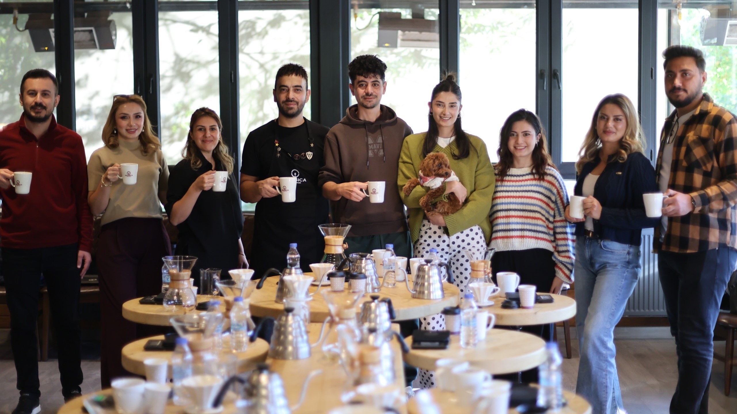 Kahve keyfi eğitime dönüştü: Baristalar anlattı, katılımcılar denedi