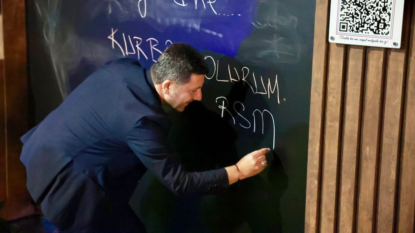 Nev Bel Sevgi̇ Köşesi̇ 004